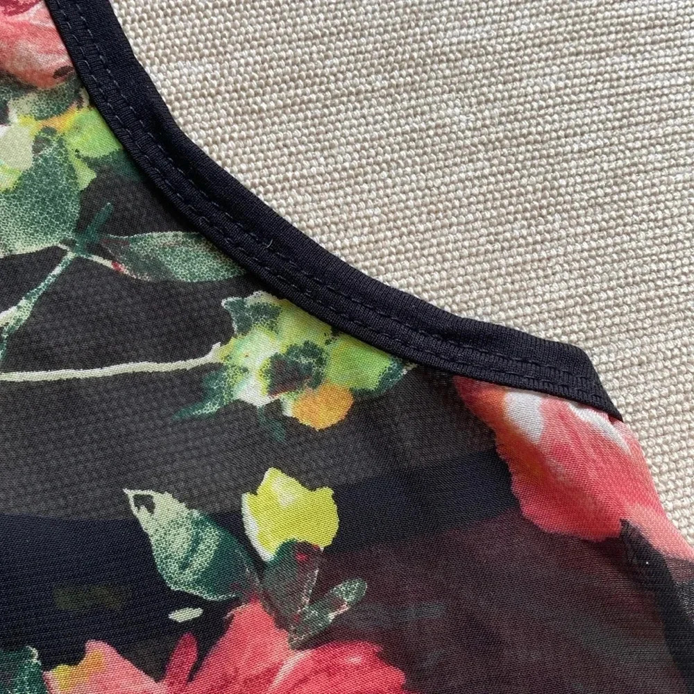 Abound Sheer Floral Roses Sleeveless Racer back Black Pink Blouse Size M - Picture 7 of 13